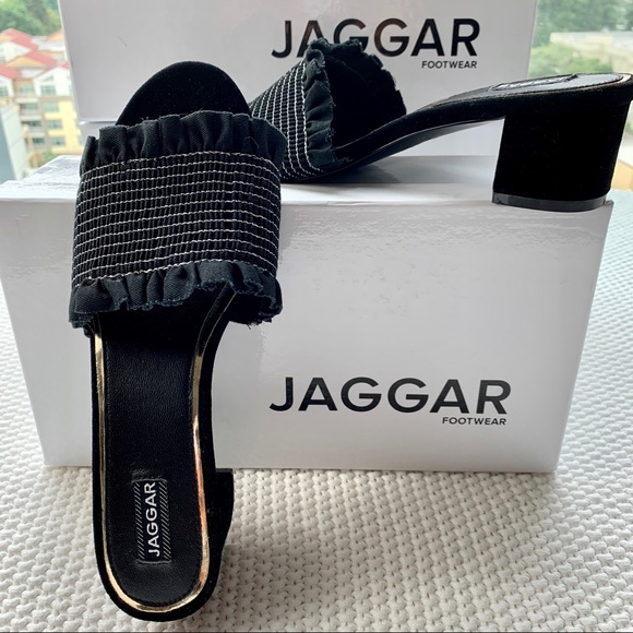 Jaggar Stitched Block Heel In Black - Picture 1 of 3